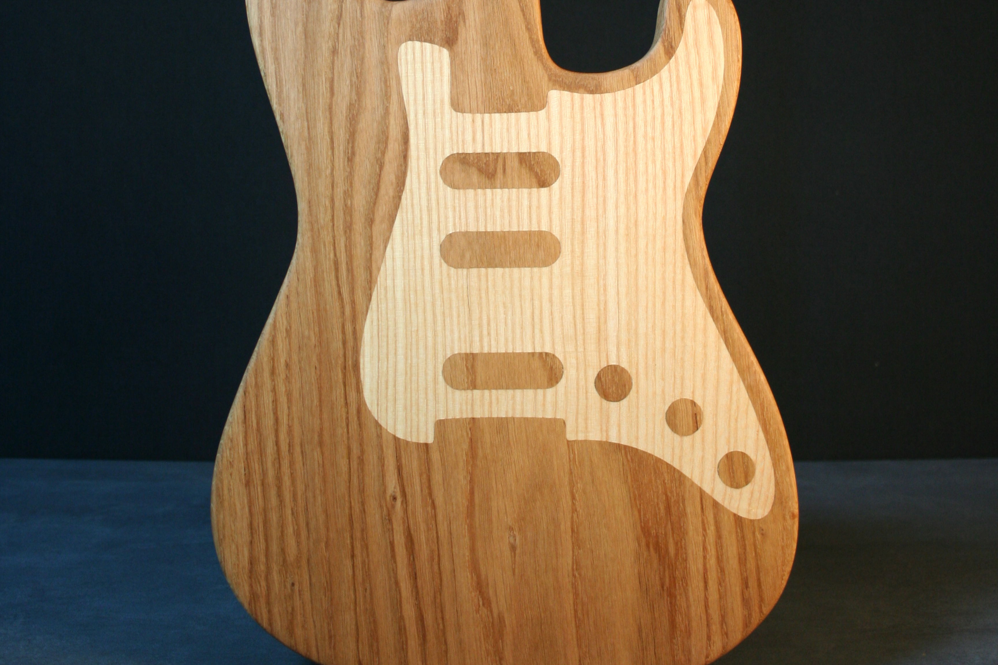 Planche d'apéro, Guitare Electrique